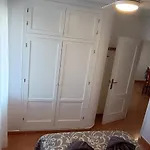 Isabel *